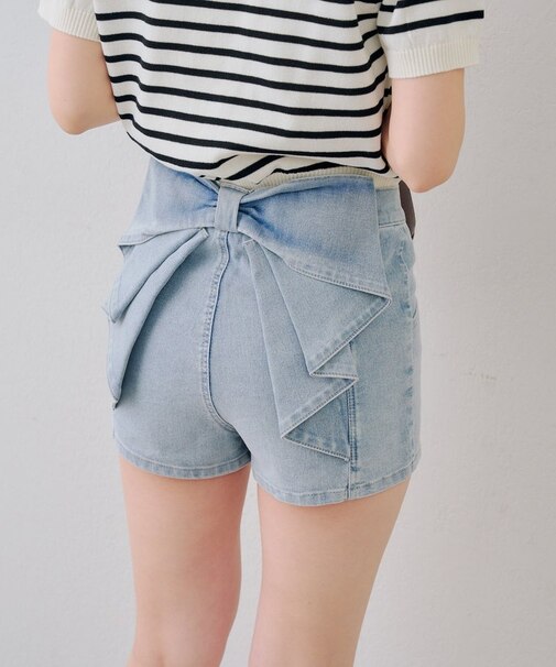 【continuer 】うしろリボンデニムショートパンツ