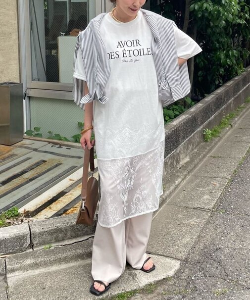 【選べるデザイン！】裾レースロゴTシャツ