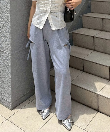 【continuer】キラキラのスリットカットパンツ