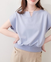【natural couture】きれいめポンチキーネックトップス