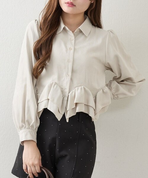 極美品　OHGA FRILL BLOUSE 裾フリルブラウス　ブラック　完売品 ANOTHER BRANCH】裾フリルブラウス｜ナイスクラップ/オリーブ・デ