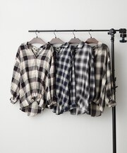 チェック多釦タケノコタックブラウス