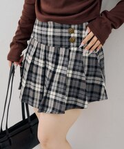 【continuer】金ボタンミニプリーツスカート