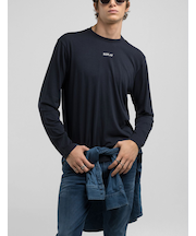 シンプルロゴ 長袖Tシャツ