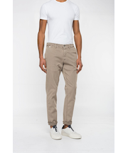 レギュラースリムBENNI<br>ハイパーフレックス X.L.I.T.E. チノパンツ