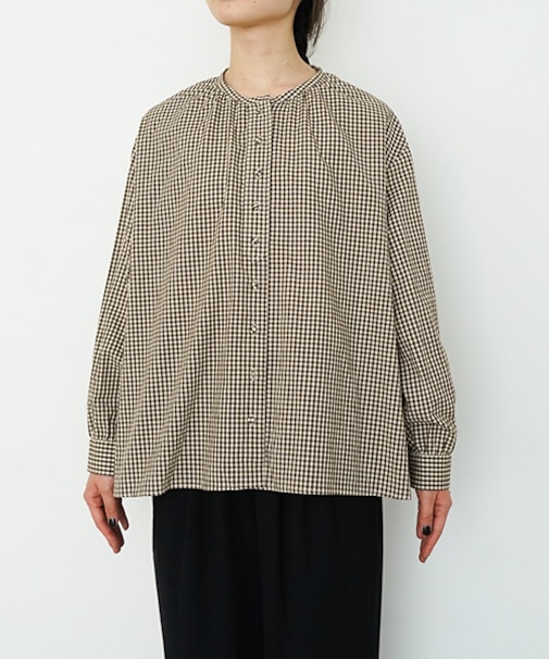 オオカミと追いかける月の足跡