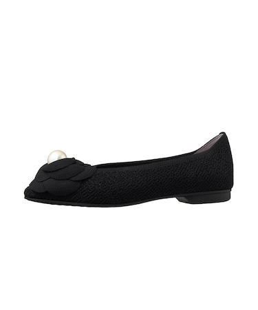 存在感たっぷり♪お花モチーフニットシューズ