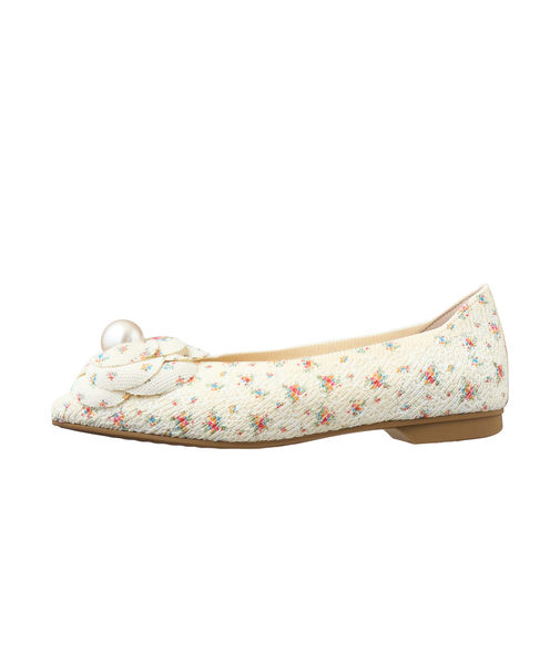 存在感たっぷり♪お花モチーフニットシューズ