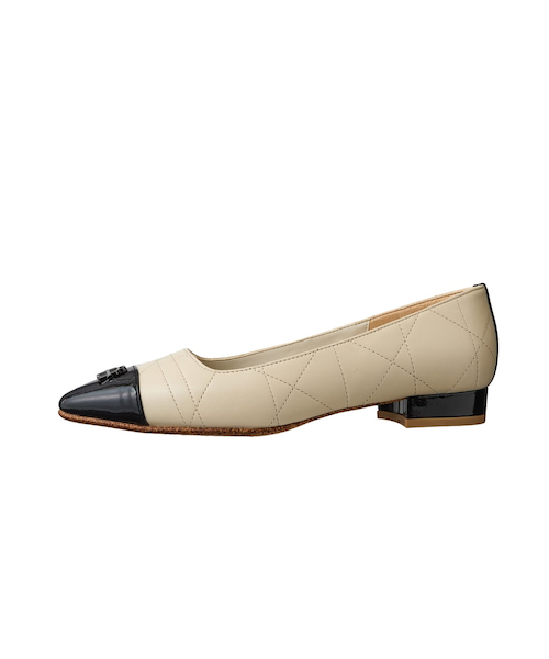 上品レディな雰囲気♪スクエアトゥフラットパンプス｜ダイアナの