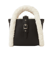 コーデのアクセントに☆ファーハンドルBAG