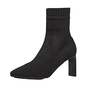 オリジナルソールで快適に♪ニットショートブーツ