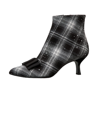 レディな気分に♪リボン付きショートブーツ