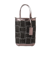 縦長フォルムですっきり♪メッシュ編みBAG