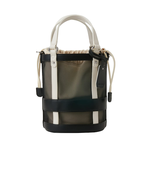 こなれた印象に♪大人チュールBAG