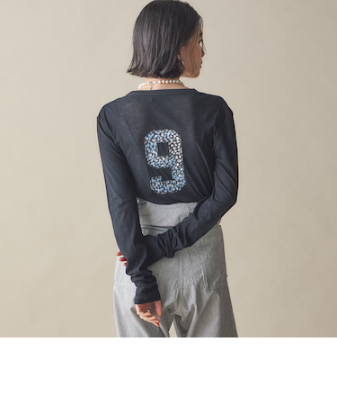NINE CASE:〈洗濯機可能〉ロゴ ロング スリーブ TEE