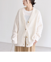 quaranciel:〈手洗い可能〉フェザーヤーン Vネック ラメ ニット カーディガン