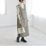 quaranciel:〈手洗い可能〉アニマル サイドボタン Vネック ワンピース