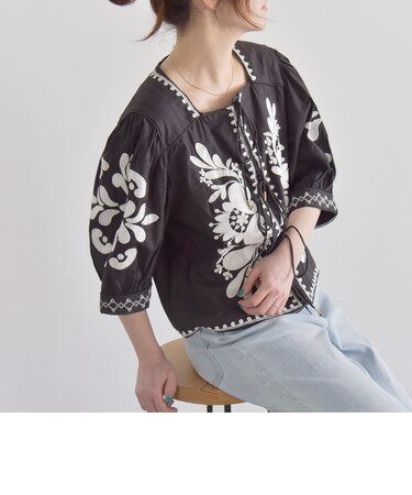 quaranciel:〈洗濯機可能〉エンブロイダリー スクエアネック ブラウス
