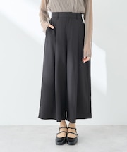 クロップドパンツ