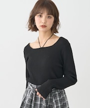 スクエアホルターネックリブプルオーバー
