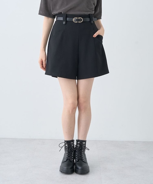 ベルト付きタブデザインショートパンツ