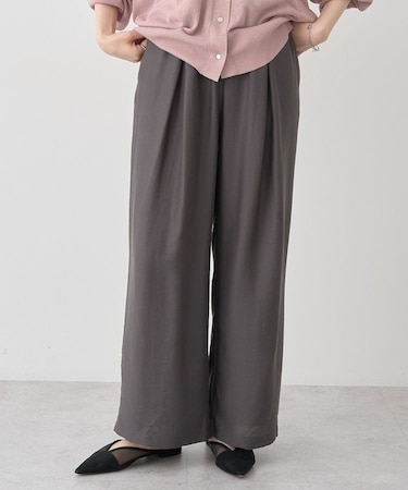 リラックスタックパンツ