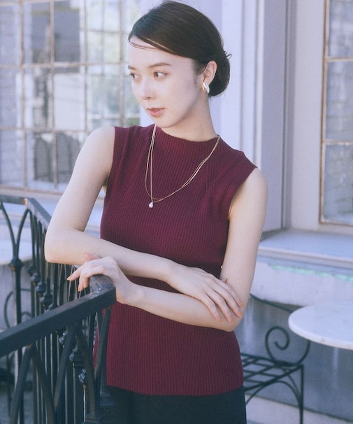 ランダムリブボトルネックノースリーブニット