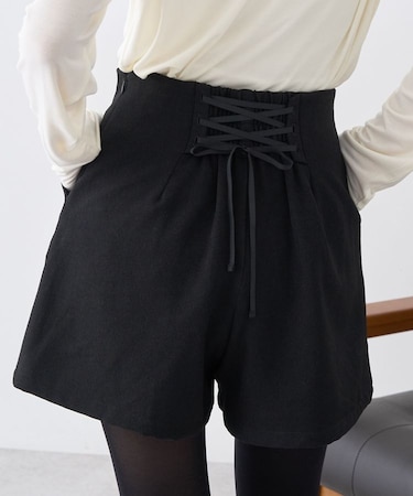 バックレースアップショートパンツ