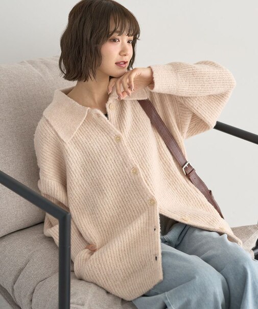 襟付きニットアウター