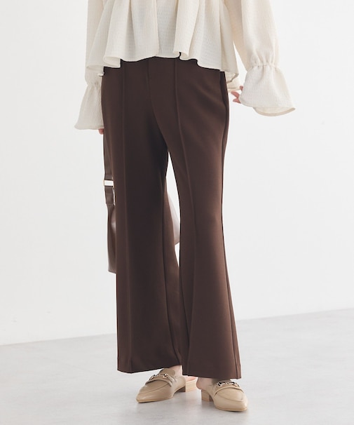 センターシームフレアパンツ