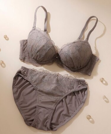 アザレアラメレース ブラ&ショーツ ナイスフィットシリーズ