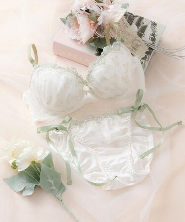 ミニョンブーケ ブラ＆ショーツ ナイスフィットシリーズ