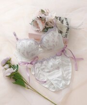 ミニョンブーケ ブラ＆ショーツ ナイスフィットシリーズ