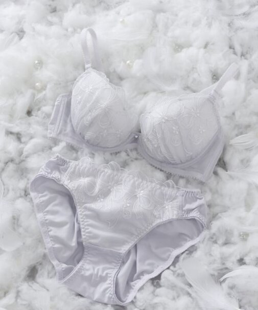 【EFカップ】ル・ヌーリュバン ブラ&ショーツ ナイスフィットシリーズ