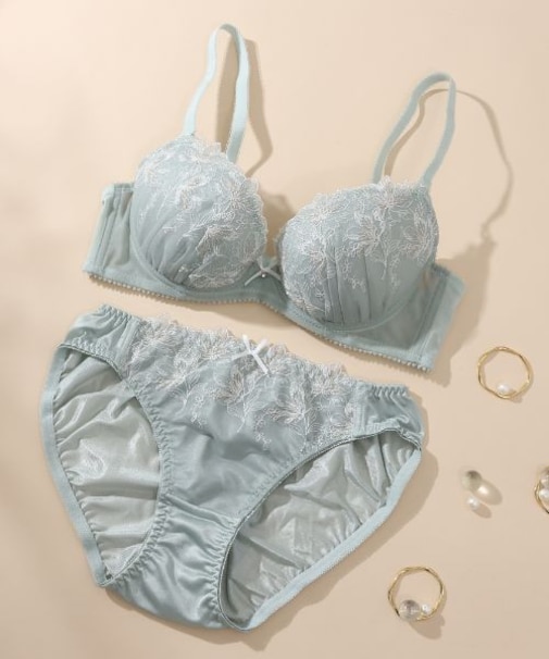 ペタルラフィネ ブラ＆ショーツ ナイスフィットシリーズ