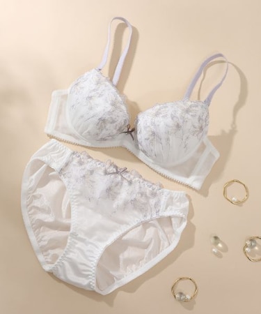 【EFカップ】ペタルラフィネ ブラ＆ショーツ ナイスフィットシリーズ