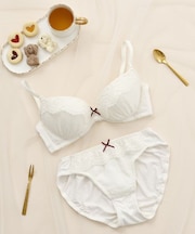 スウィートプリーツ ブラ＆ショーツ ナイスフィットシリーズ