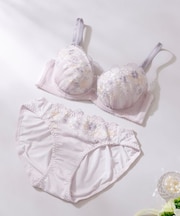 【EFカップ】フローラルレース ブラ&ショーツ ナイスフィットシリーズ