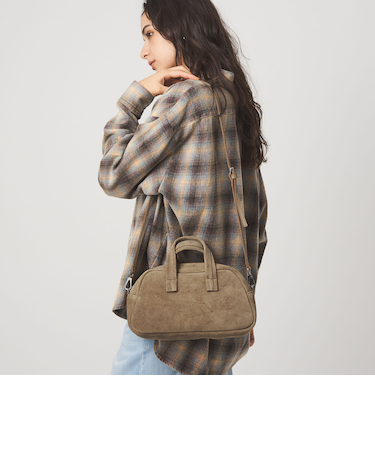 ＜CHRISTIAN VILLA＞ボストンバッグ（スエード）