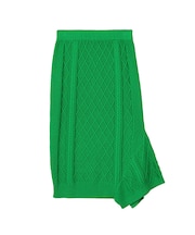 ケーブルニット