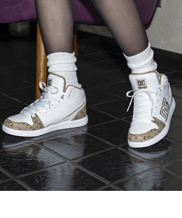 【DC ディーシー公式通販】ディーシー (DC SHOES)【OUTLET】DC SHOES UNIVERSITY MID SE SN ウィメンズ フットウェア