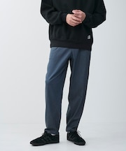 j.n.r.d/静電防止機能付き裏起毛タックテーパードパンツ