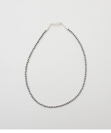 Navajo pearl 4mm / Oxidaized Silver