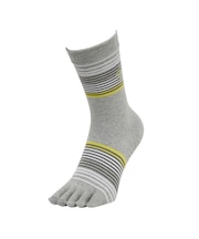 マンシングウェア MUNSINGWEAR ミドル丈5本指ボーダーソックス 【交換・返品不可】