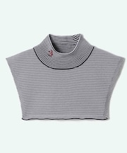 MOCK NECK DECK