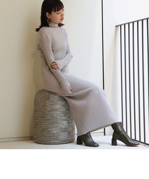 ウーステッドウールリブ ハイネックワンピース