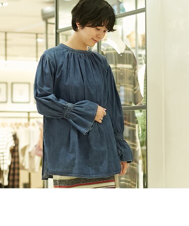 コットンデニム ギャザーネックチュニックブラウス