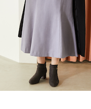 ビットモチーフミドルヒールブーツ