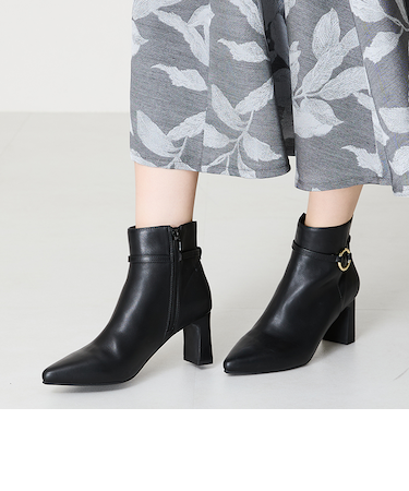 リングデザインポインテッドトゥブーツ