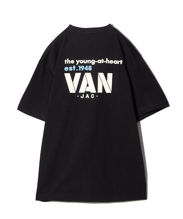 バックロゴシャツ